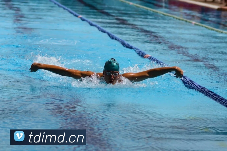 战术解析：本泽马在欧冠赛场的经典进球如何改变战局